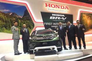 Honda BR-V Misty Green Pearl Diperkenalkan Ke Publik