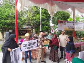 Disketapang Pekanbaru Salurkan Bantuan Pemberdayaan Bersama Anggota DPRD Wan Agusti