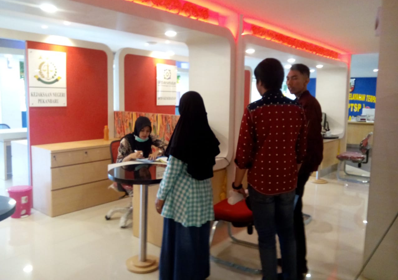 Maksimalkan Pelayanan, Kejari Pekanbaru Buka Gerai E-Tilang di MPP Pekanbaru