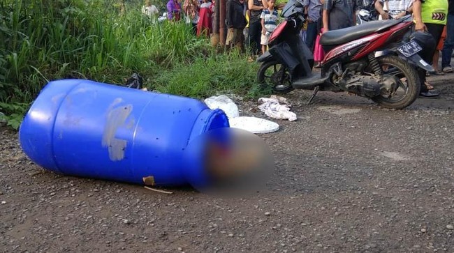 Pemulung di Bogor Temukan Mayat Dalam Drum