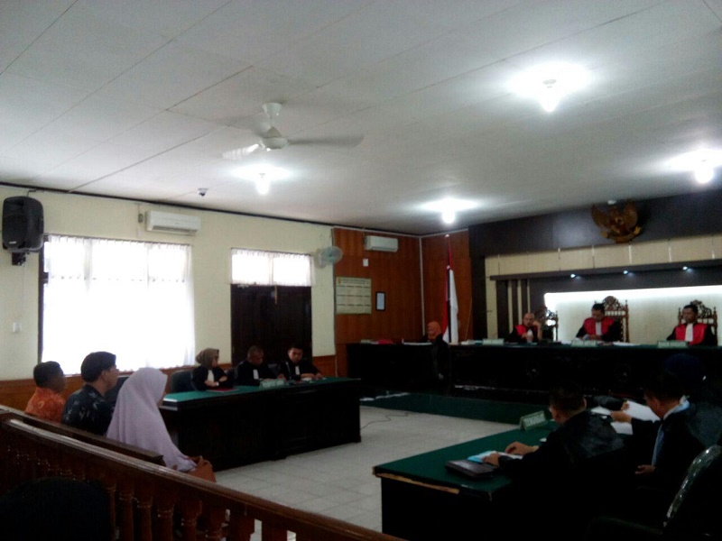 Mantan Kadis PU Riau dan Kontraktor Diadili Terkait Korupsi Pembangunan Tugu Integritas