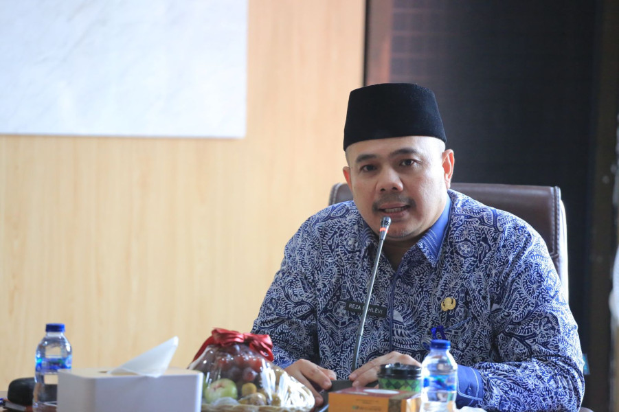 Sepanjang 2024, DLHK Pekanbaru Pangkas Ribuan Pohon Antisipasi Pohon Tumbang